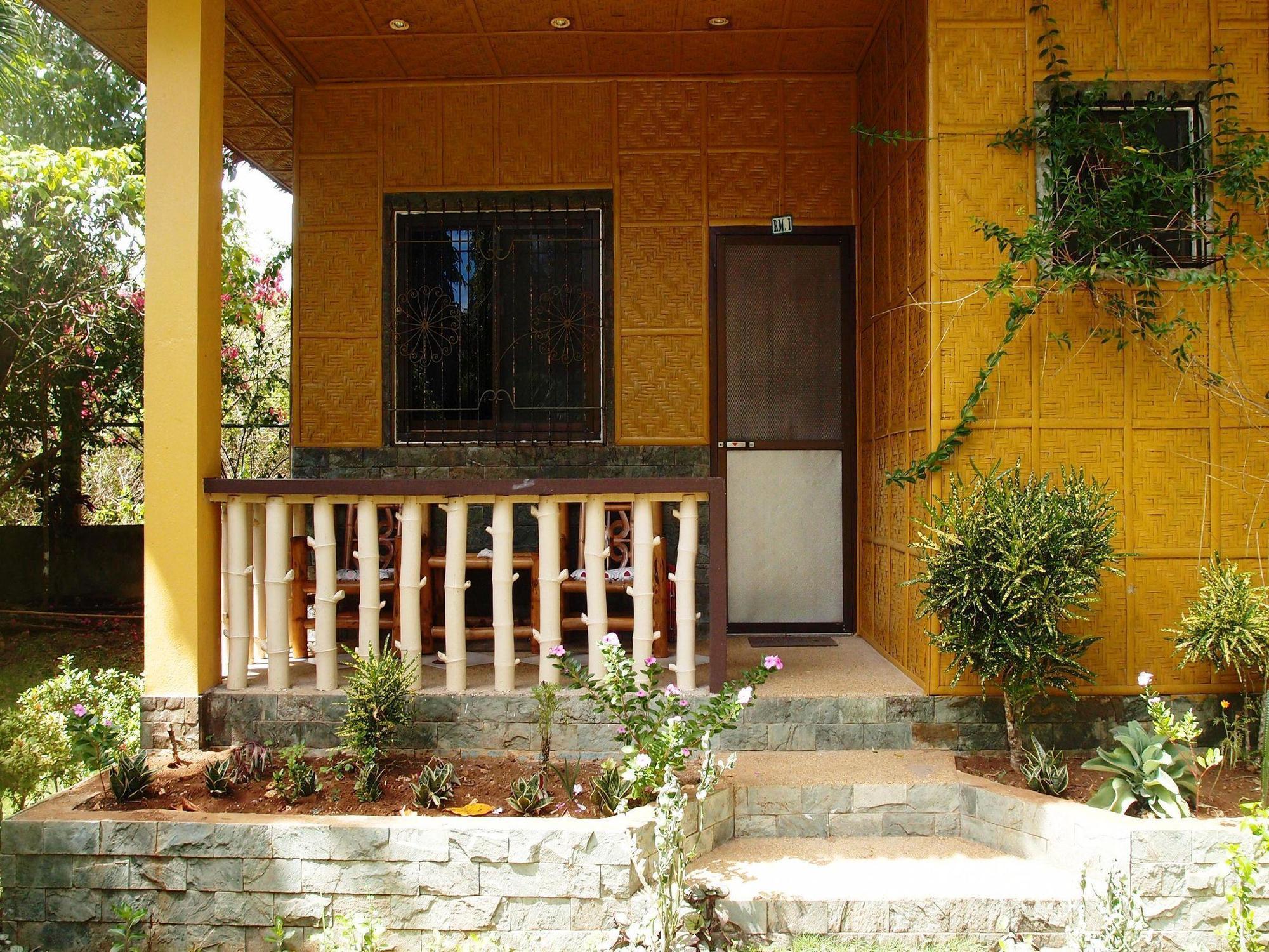 Reddoorz Premium @ Flower Beach Anda Anda  Εξωτερικό φωτογραφία